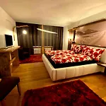 Otel Arlos - - Restaurant - Bar Savognin