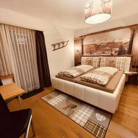 Arlos - - Restaurant - Bar Hotel Savognin