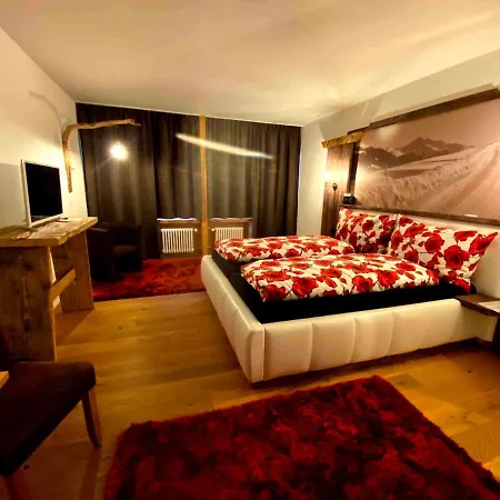 Hotell Arlos - - Restaurant - Bar Savognin