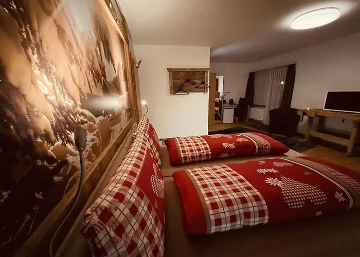 Hotel Arlos - - Restaurant - Bar Savognin