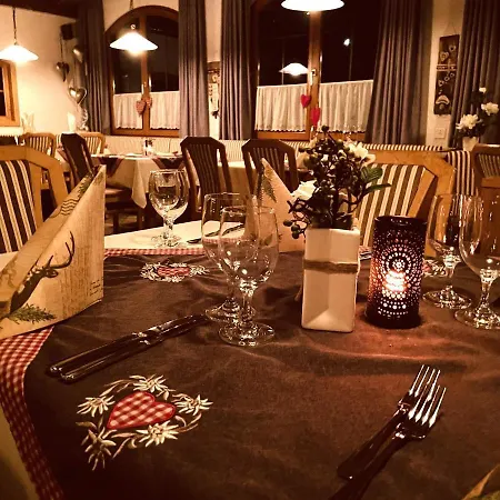 Arlos - - Restaurant - Bar 3* Savognin