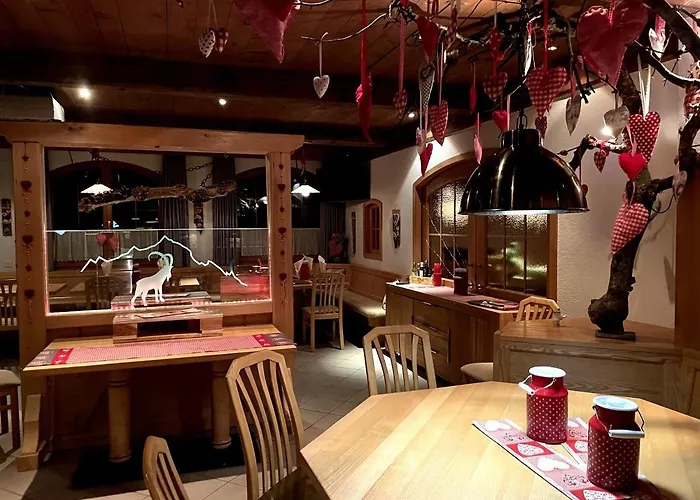 Arlos - - Restaurant - Bar Savognin